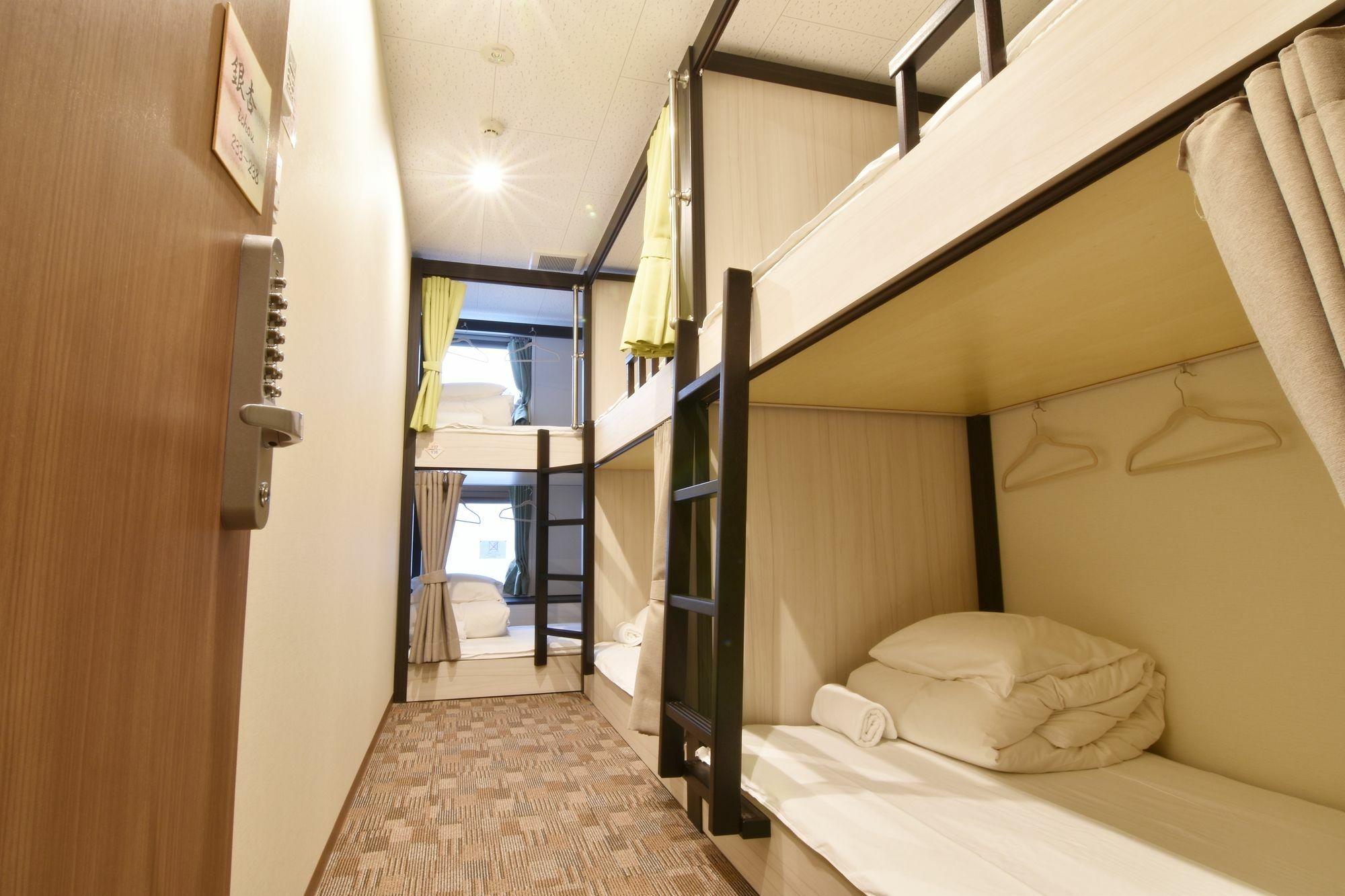 Home Hostel Oszaka Kültér fotó